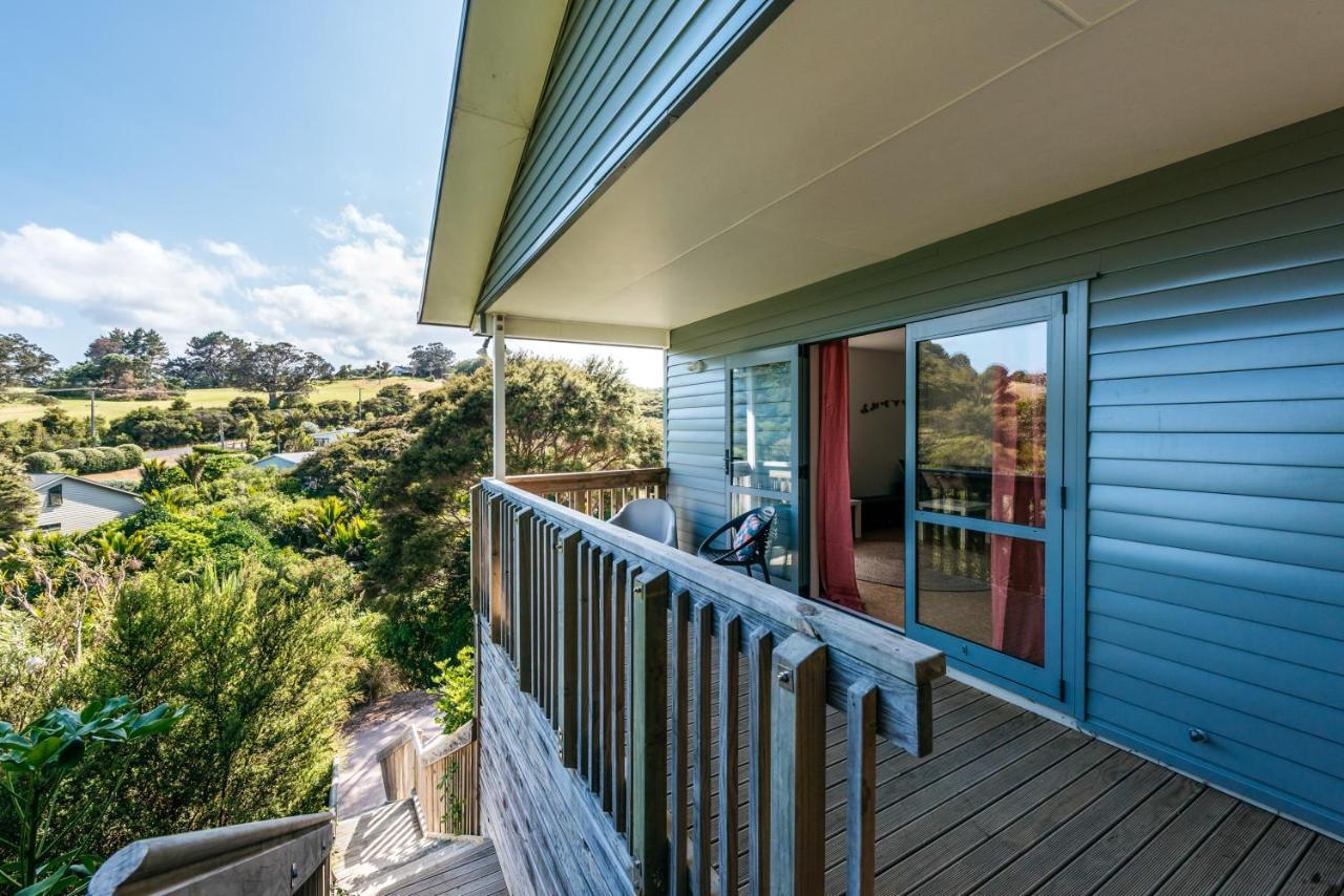 Treetop Retreat - Onetangi Holiday Home Exterior foto